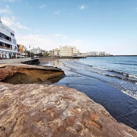 Home2book Cozy Flat 2 Min From The