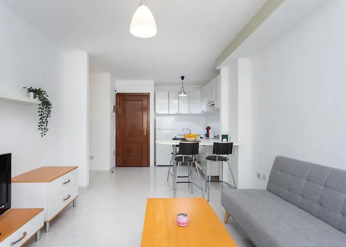 Apartment Home2book Cozy Flat 2 Min From The