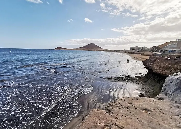 Apartment Home2book Cozy Flat 2 Min From The